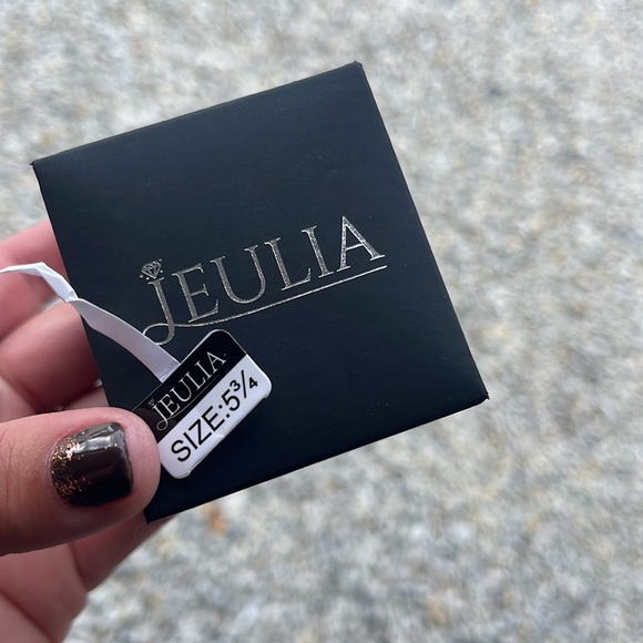 Jeulia Ring - Picture 3 of 3
